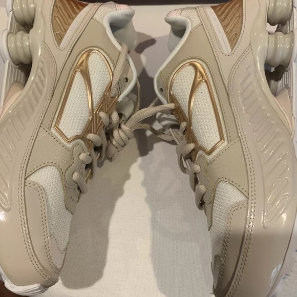 SHOX ENIGMA RUNNING SHOES WOMEN DESERT SAND WH